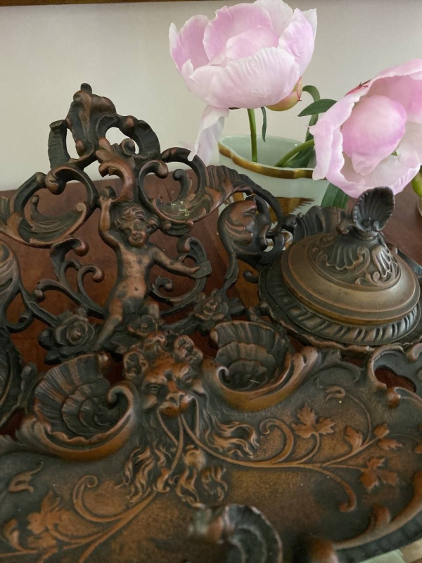 Antique Italian Rococo Double Inkstand in Patinated Bronze and Brass with Putti, Satyrs and Shell Motifs, 19th Century