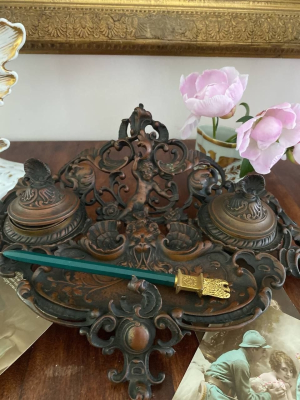 Antique Italian Rococo Double Inkstand in Patinated Bronze and Brass with Putti, Satyrs and Shell Motifs, 19th Century