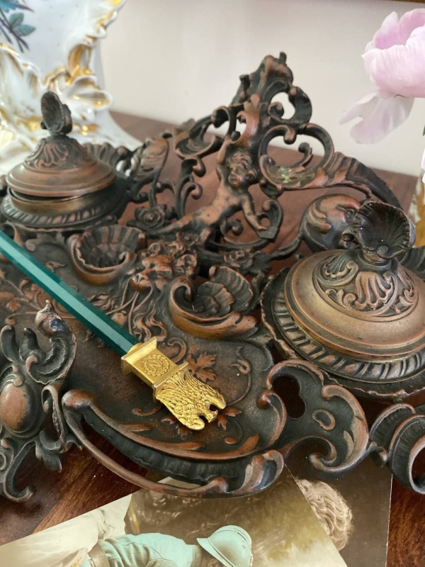 Antique Italian Rococo Double Inkstand in Patinated Bronze and Brass with Putti, Satyrs and Shell Motifs, 19th Century