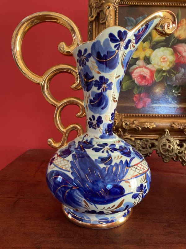 Vintage Hubert Béquet Cobalt Blue Hand-Painted Ceramic Jug with Birds and Gilt Scrolled Handle, Belgium, Mid-20th Century