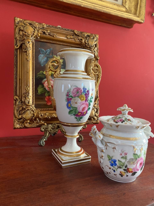 Antique French Old Paris Porcelain Large Covered Sugar Bowl with Hand-Painted Flowers, Figural Handles and Bird Finial, 19th Century