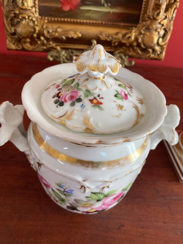 Antique French Old Paris Porcelain Large Covered Sugar Bowl with Hand-Painted Flowers, Figural Handles and Bird Finial, 19th Century