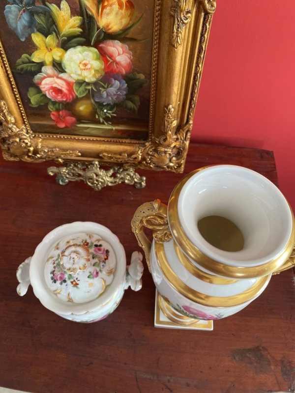 Antique French Old Paris Porcelain Large Covered Sugar Bowl with Hand-Painted Flowers, Figural Handles and Bird Finial, 19th Century