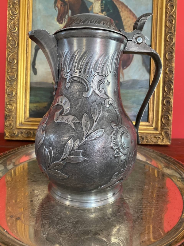 Antique Swiss Geneva Royal Wine Jug in Pewter, 19th Century, Post Tenebras Lux