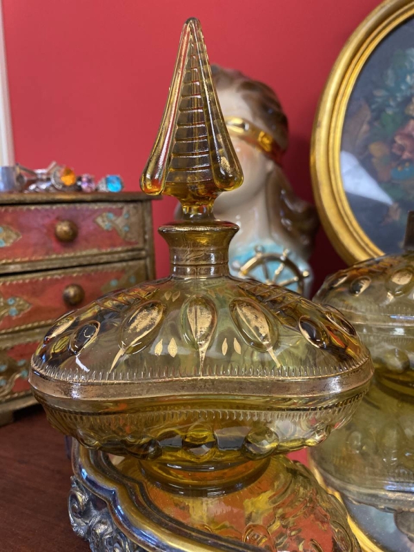 Antique Italian Yellow Glass Perfume Set with Gilded Bottles and Original Pear Atomizer