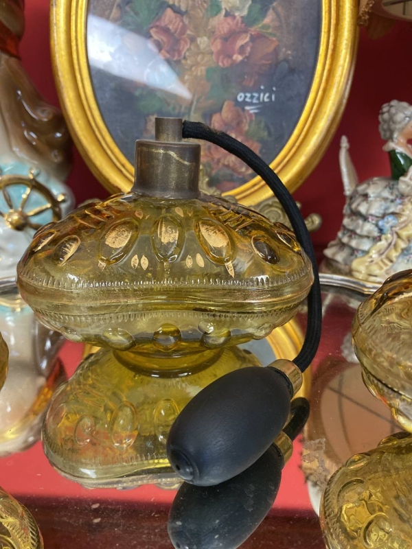 Antique Italian Yellow Glass Perfume Set with Gilded Bottles and Original Pear Atomizer