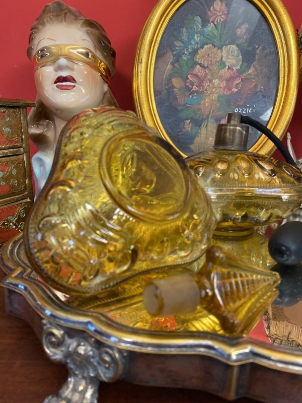 Antique Italian Yellow Glass Perfume Set with Gilded Bottles and Original Pear Atomizer