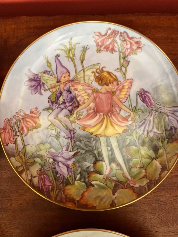 Set of 4 Villeroy & Boch Collectible Wall Plates with Flower Fairies, Germany